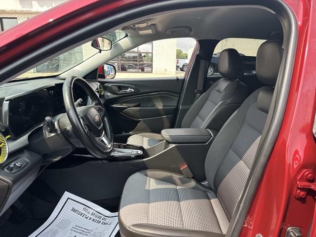 2024 Chevrolet Trax LT