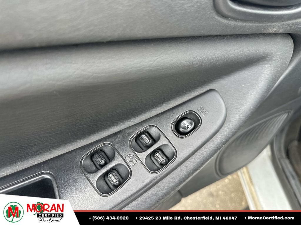 2004 Chrysler Sebring LX