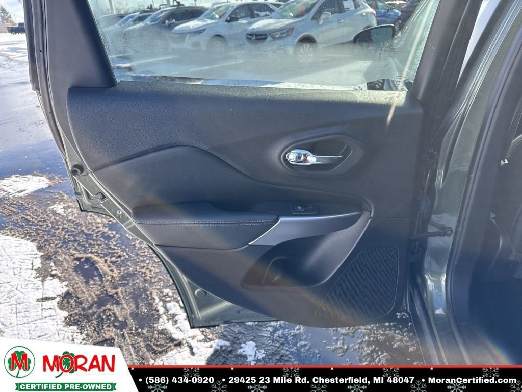 2021 Jeep Cherokee Latitude Lux