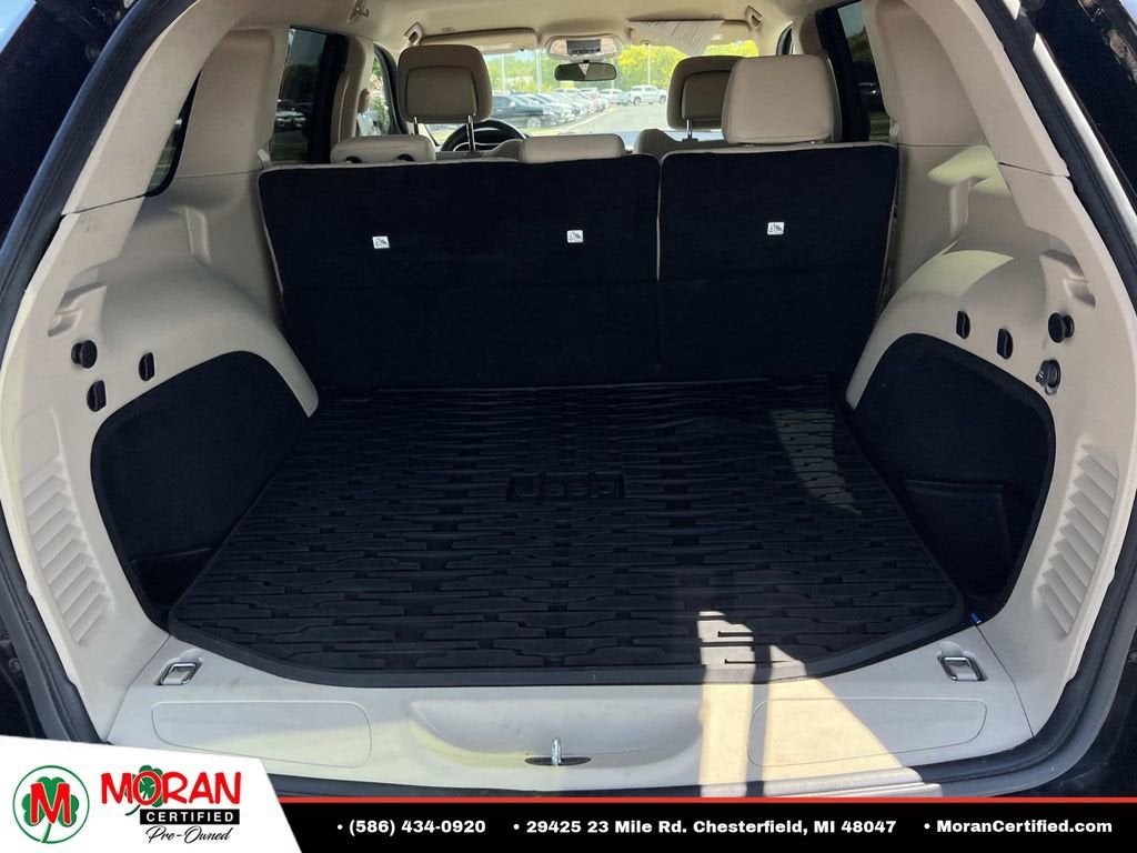 2019 Jeep Grand Cherokee Laredo E 4x4