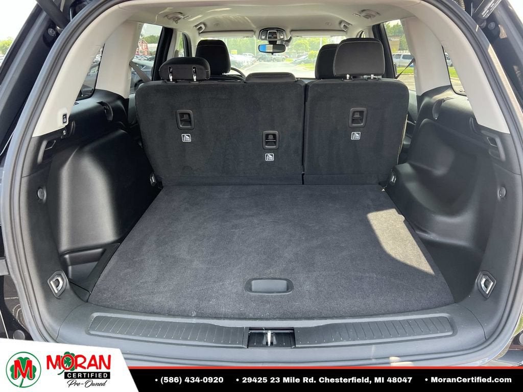 2023 Jeep Grand Cherokee Laredo 4x4