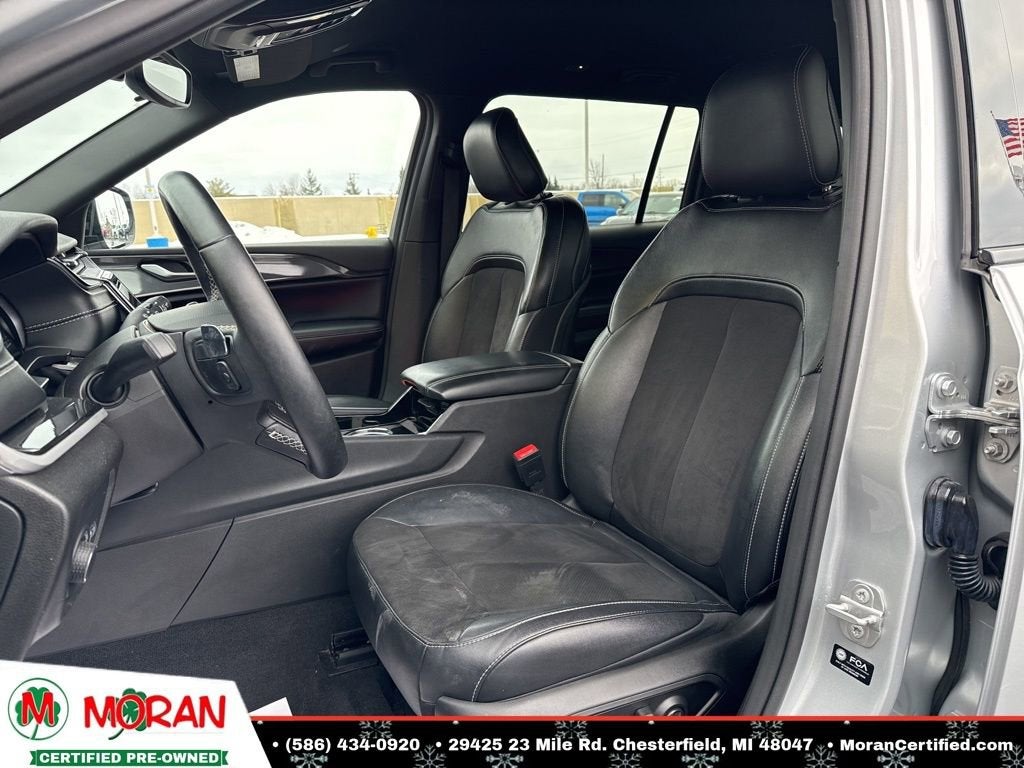 2022 Jeep Grand Cherokee L Altitude 4x4