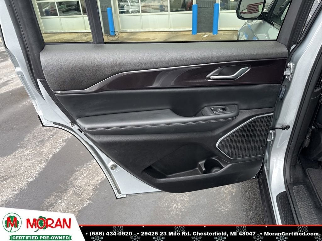 2022 Jeep Grand Cherokee L Altitude 4x4