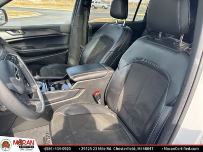 2023 Jeep Grand Cherokee L Altitude 4x4