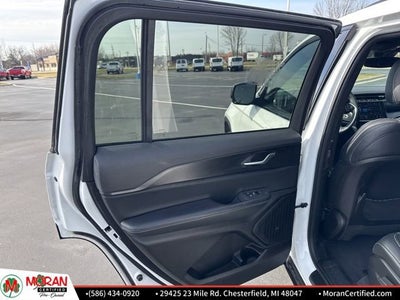 2023 Jeep Grand Cherokee L Altitude 4x4