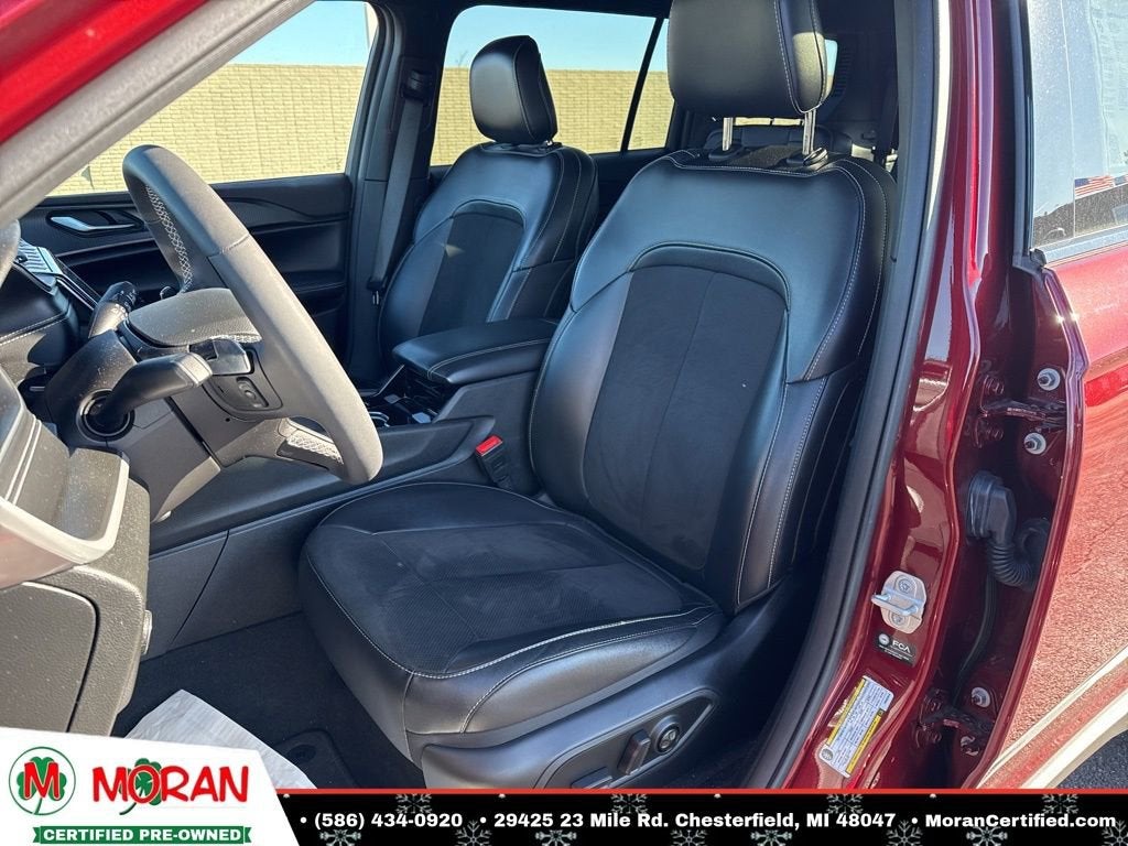 2023 Jeep Grand Cherokee L Altitude 4x4