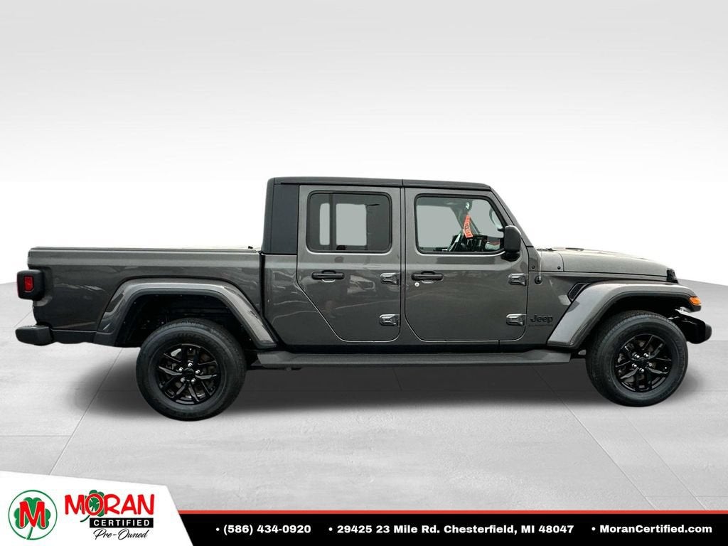 2022 Jeep Gladiator Sport