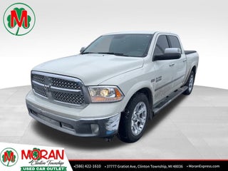 2017 RAM 1500 Laramie Crew Cab 4x4 5'7" Box