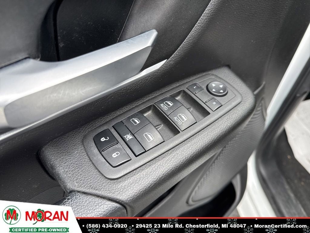 2022 RAM 1500 Big Horn Crew Cab 4x4 5'7" Box