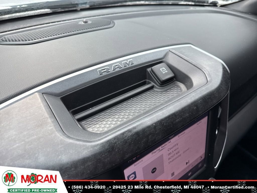 2022 RAM 1500 Big Horn Crew Cab 4x4 5'7" Box