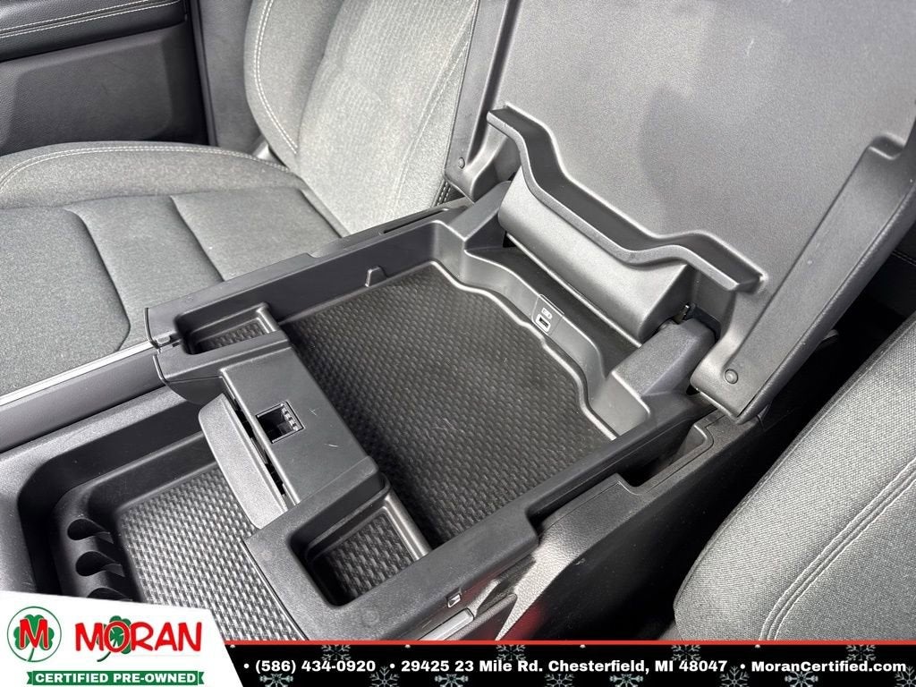 2022 RAM 1500 Big Horn Crew Cab 4x4 5'7" Box