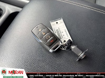 2022 RAM 1500 Big Horn Crew Cab 4x4 5'7" Box