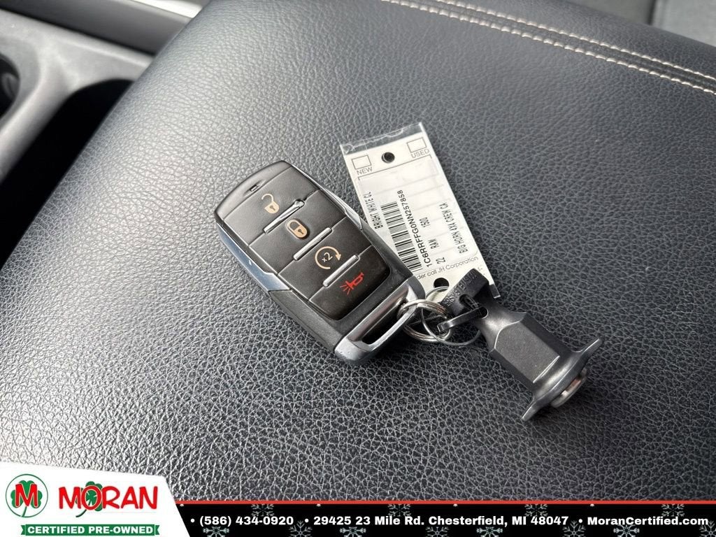 2022 RAM 1500 Big Horn Crew Cab 4x4 5'7" Box