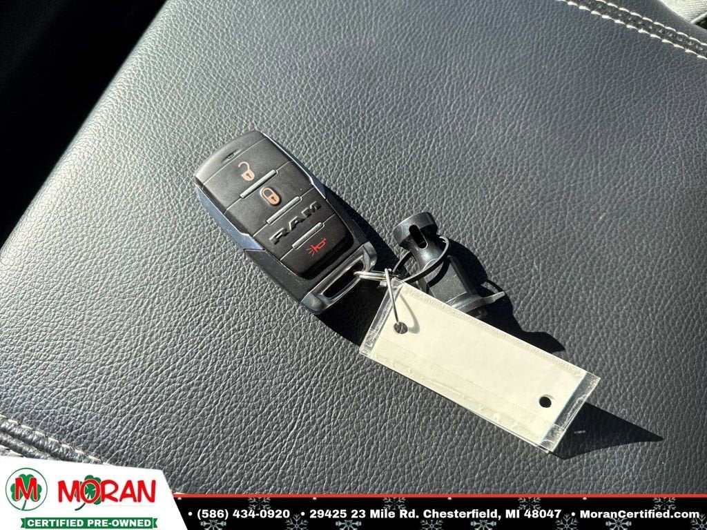 2024 RAM 1500 Tradesman Crew Cab 4x4 5'7" Box