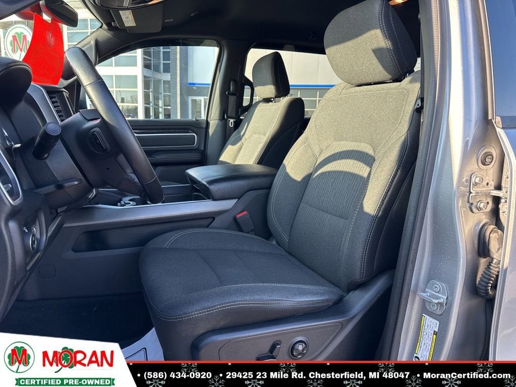 2020 RAM 1500 Big Horn Crew Cab 4x4 5'7" Box