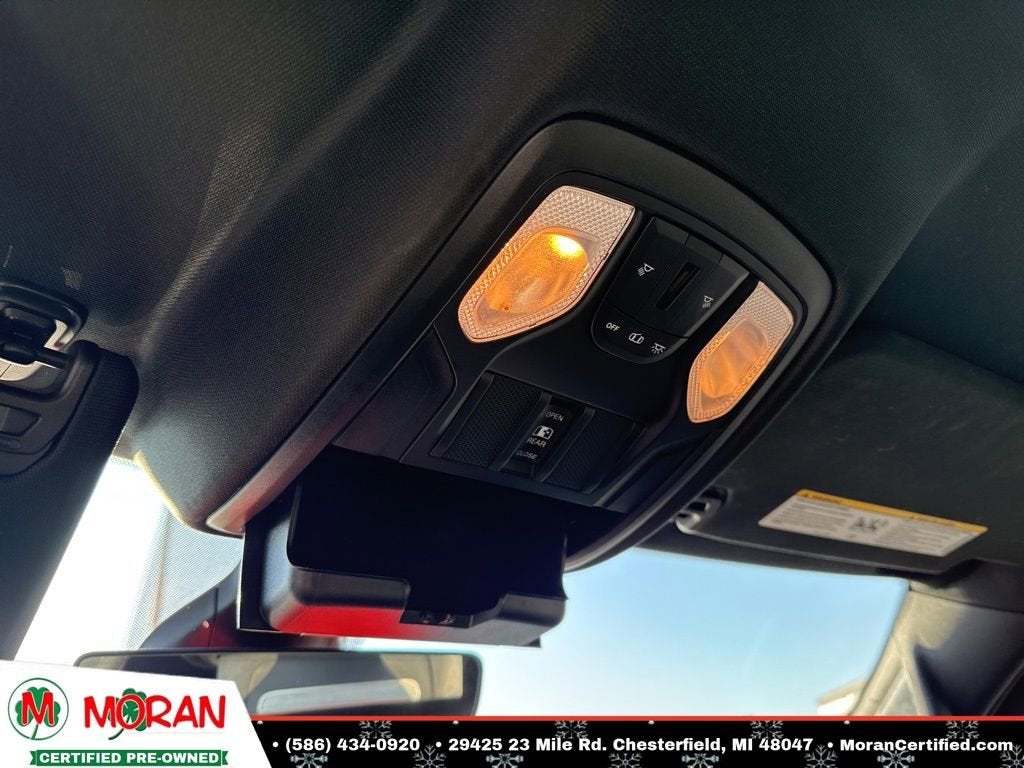 2020 RAM 1500 Big Horn Crew Cab 4x4 5'7" Box