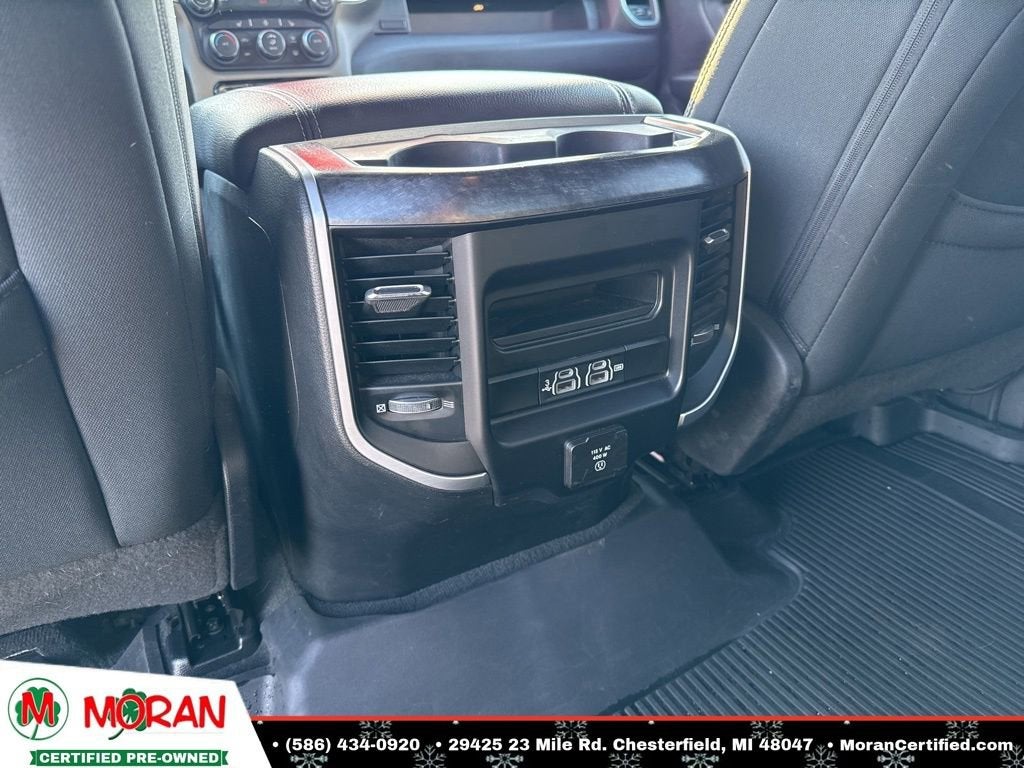 2020 RAM 1500 Big Horn Crew Cab 4x4 5'7" Box