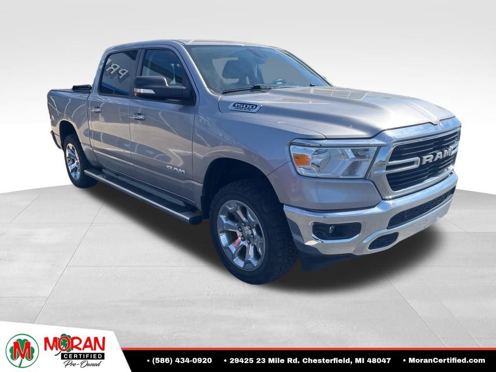 2020 RAM 1500 Big Horn Crew Cab 4x4 5'7" Box