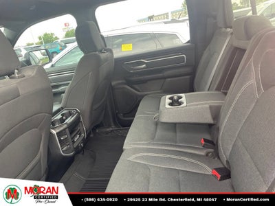 2020 RAM 1500 Big Horn Crew Cab 4x4 5'7" Box