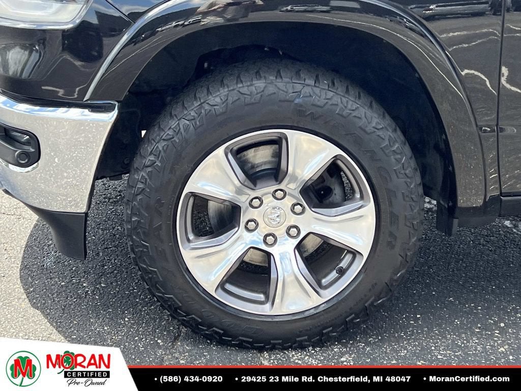 2020 RAM 1500 Laramie Crew Cab 4x4 5'7" Box