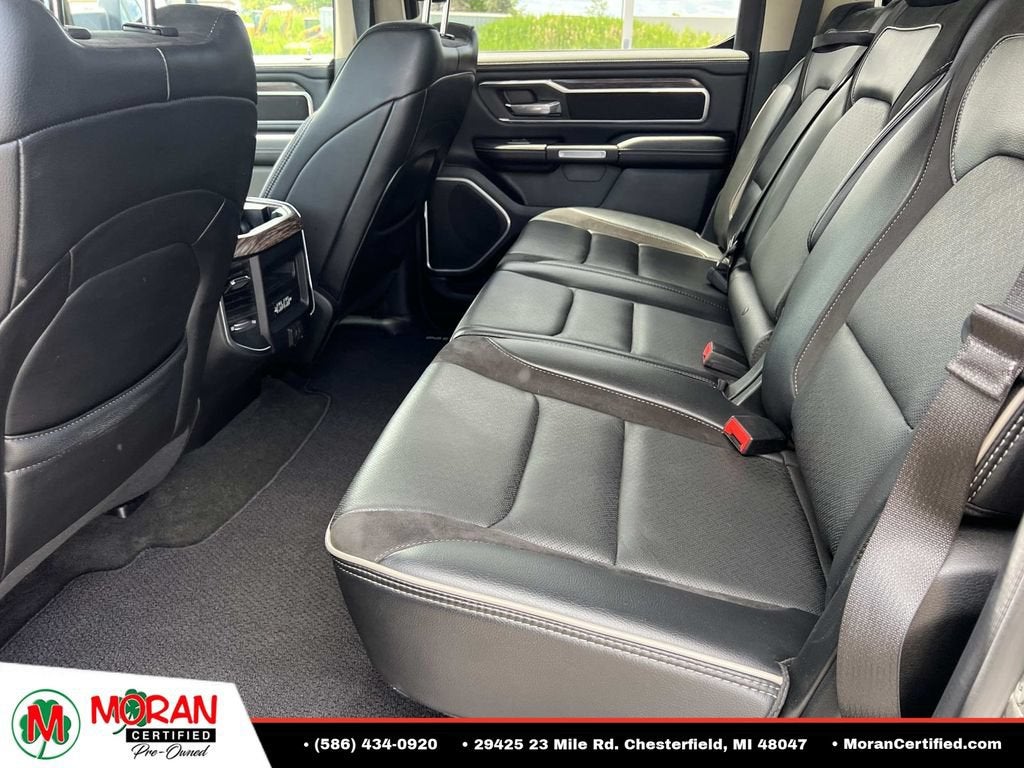 2020 RAM 1500 Laramie Crew Cab 4x4 5'7" Box
