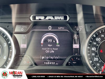 2020 RAM 1500 Laramie Crew Cab 4x4 5'7" Box