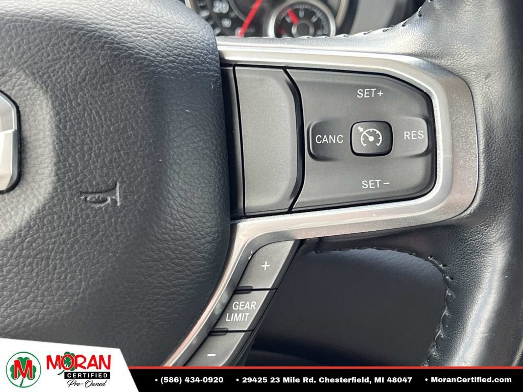 2020 RAM 1500 Laramie Crew Cab 4x4 5'7" Box