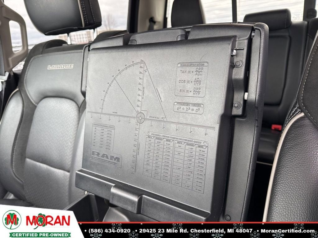2022 RAM 1500 Laramie Crew Cab 4x4 5'7" Box
