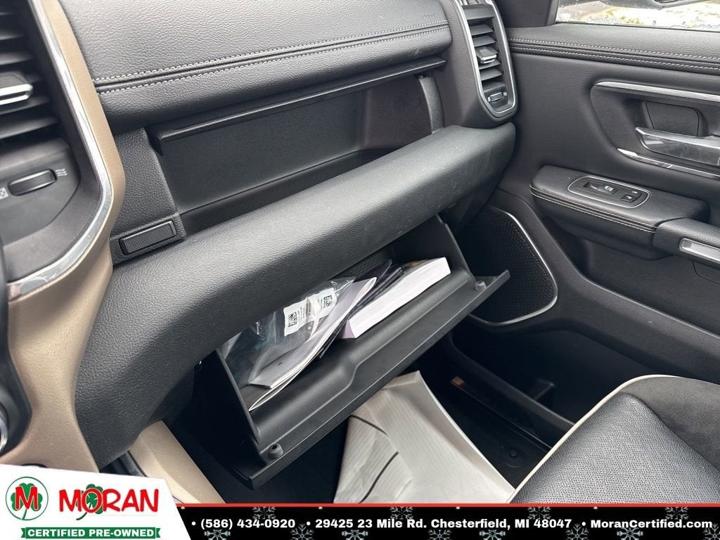 2022 RAM 1500 Laramie Crew Cab 4x4 5'7" Box