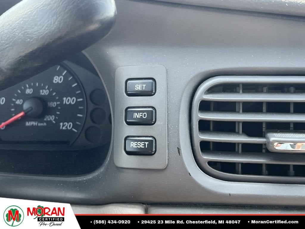 2005 Ford Taurus SE