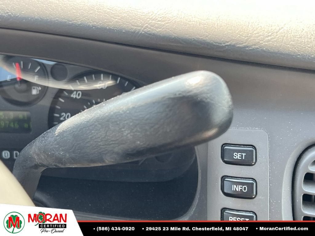 2005 Ford Taurus SE