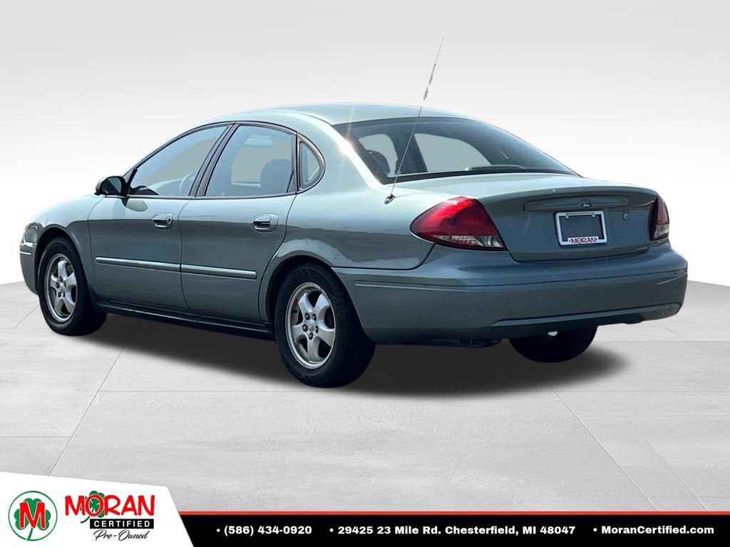 2005 Ford Taurus SE