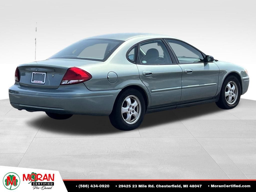 2005 Ford Taurus SE