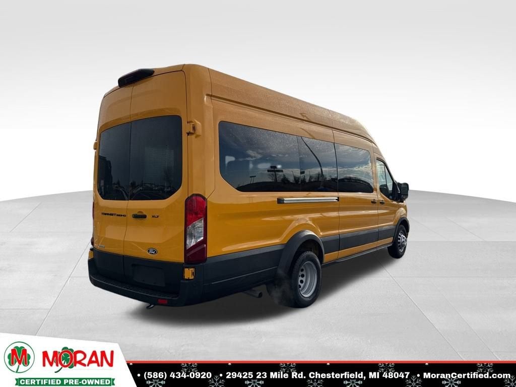 2026 Ford Transit Passenger Wagon XL
