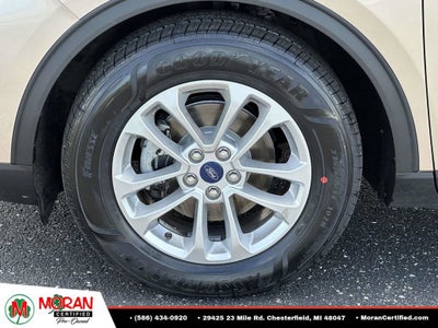 2020 Ford Escape SE