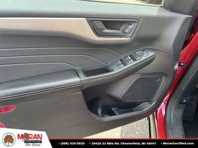 2022 Ford Escape SE