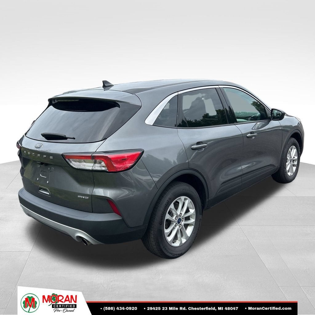 2022 Ford Escape SE