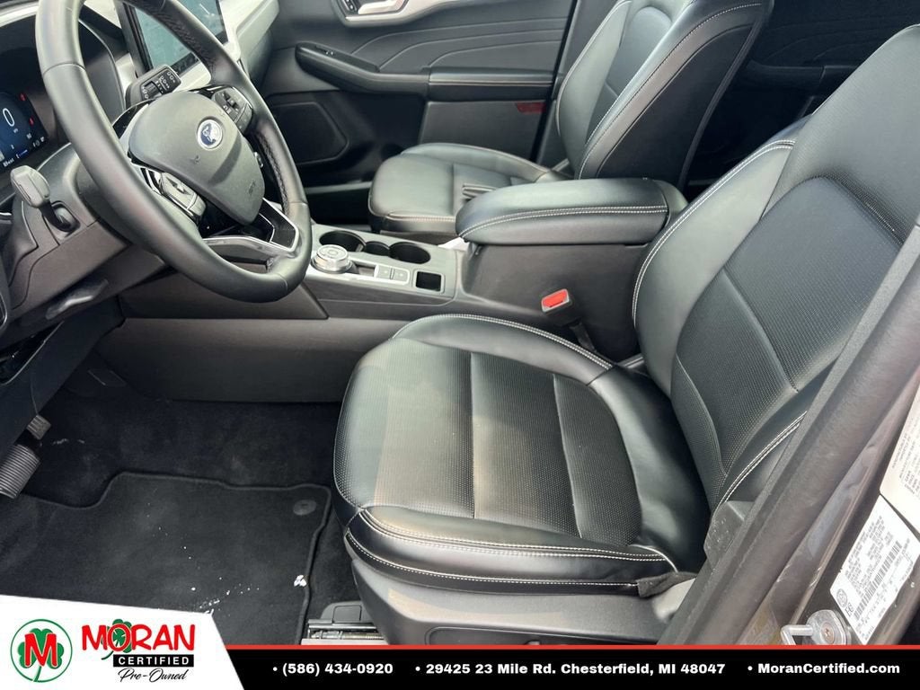 2025 Ford Escape Platinum