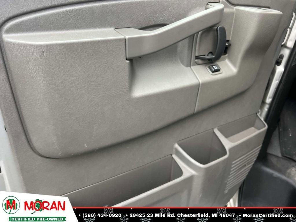 2017 Chevrolet Express Passenger 3500 LT