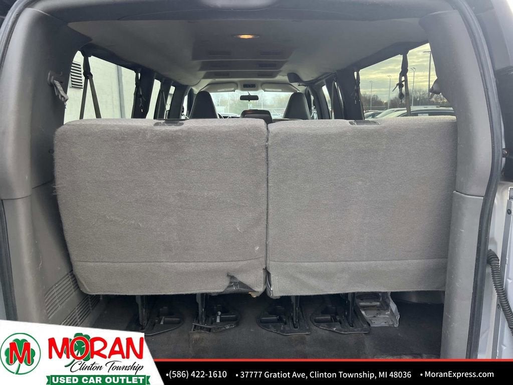 2017 Chevrolet Express Passenger 3500 LT