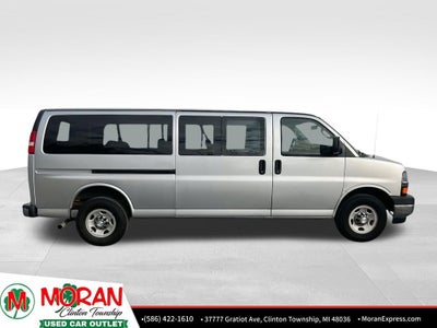 2017 Chevrolet Express Passenger 3500 LT