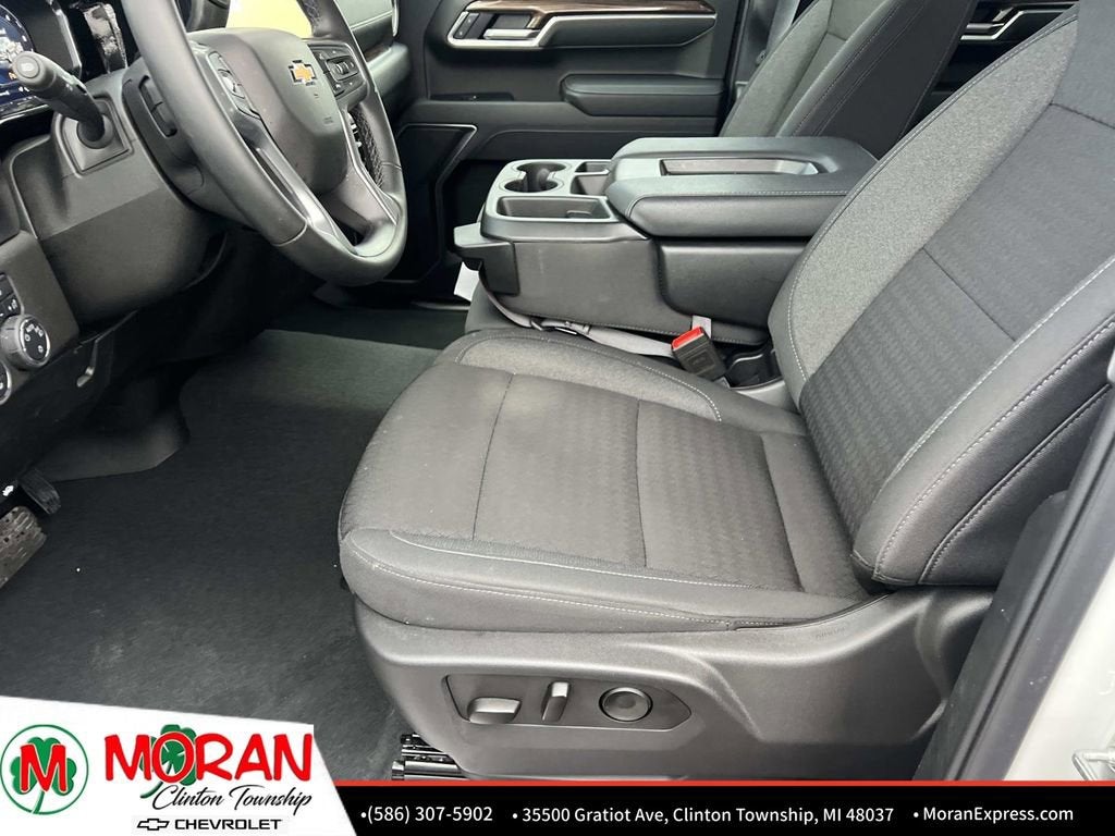 2025 Chevrolet Silverado 1500 LT (2FL)