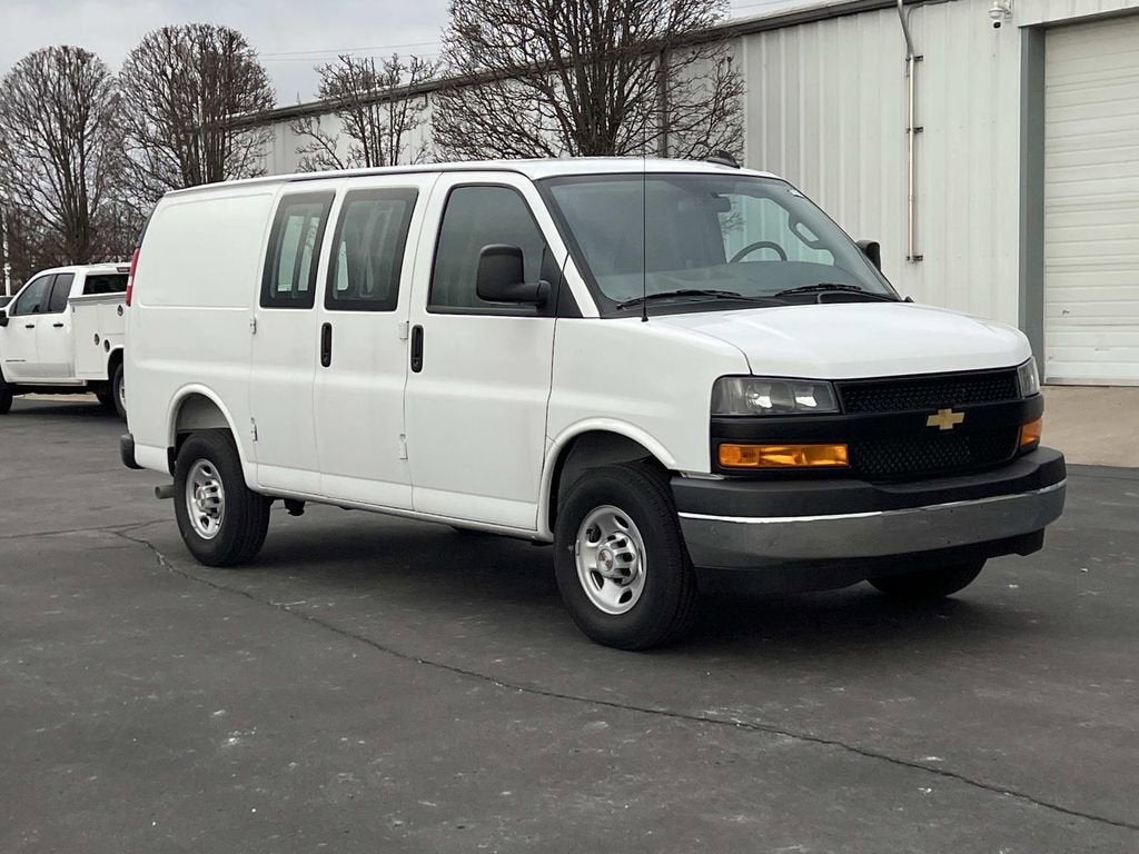2025 Chevrolet Express Cargo 2500 WT
