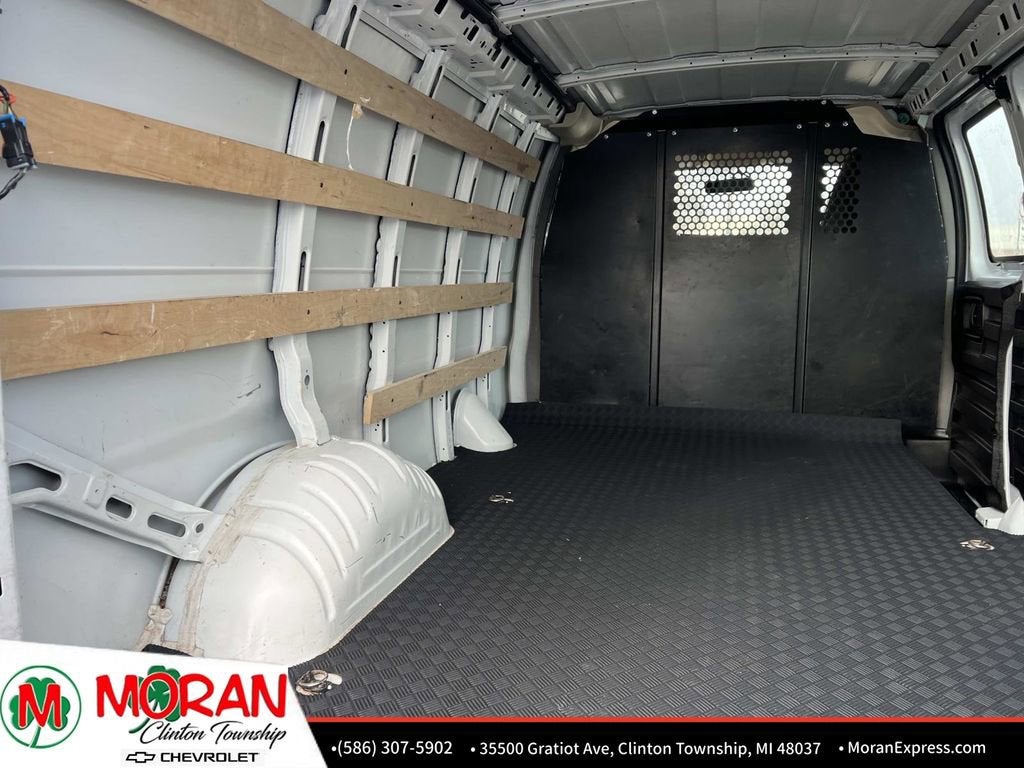 2024 Chevrolet Express Cargo 2500 WT