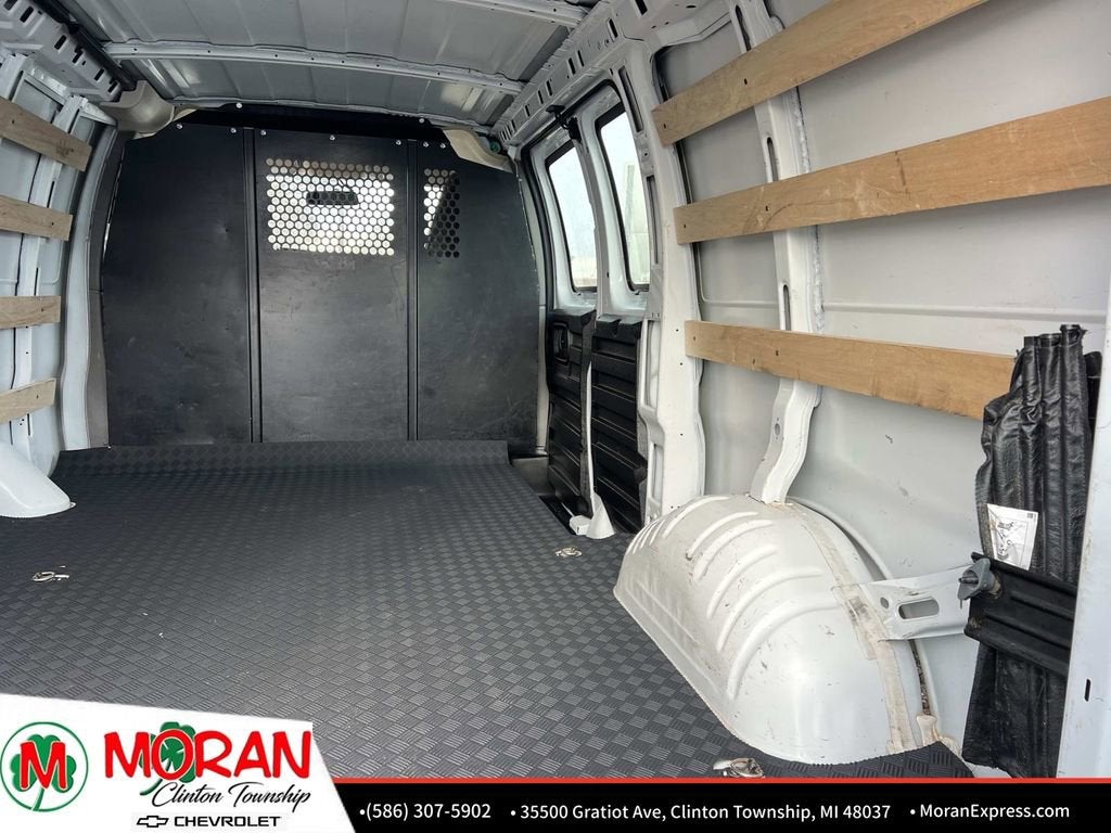 2024 Chevrolet Express Cargo 2500 WT