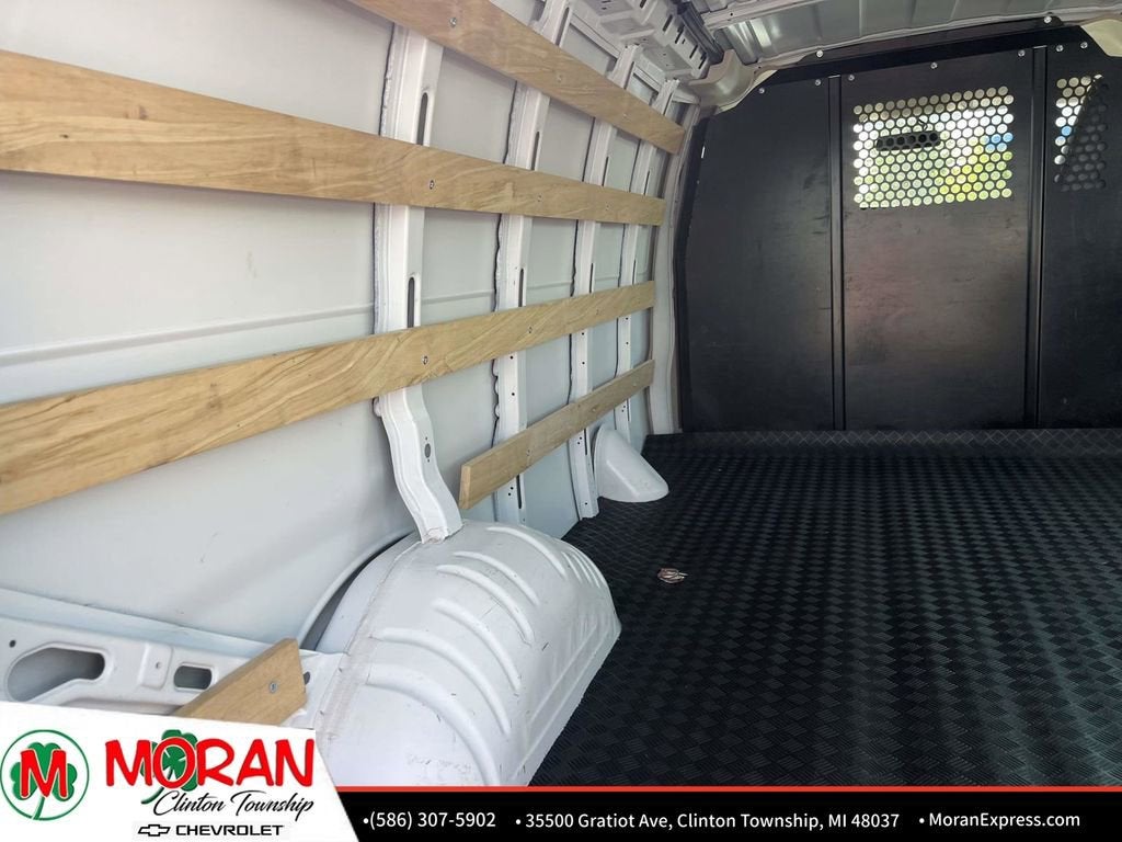 2024 Chevrolet Express Cargo 2500 WT
