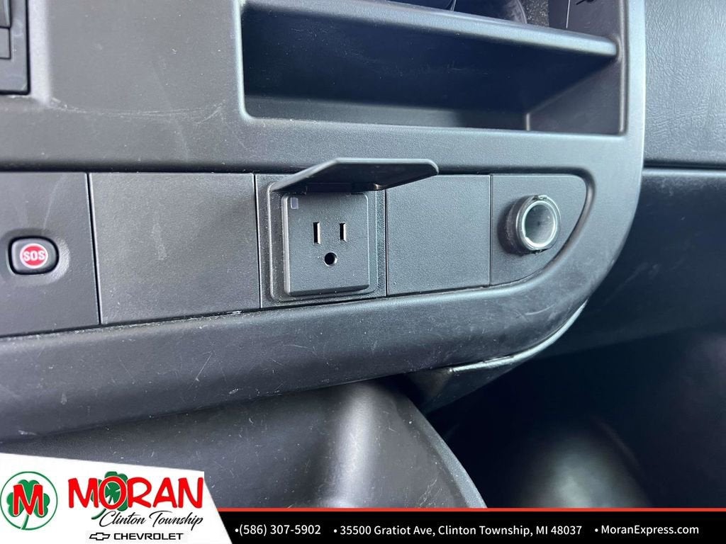 2024 Chevrolet Express Cargo 2500 WT