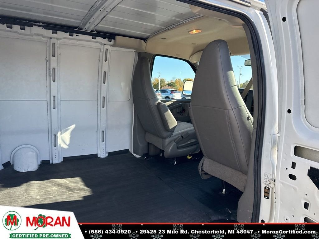 2023 Chevrolet Express Cargo 3500 WT