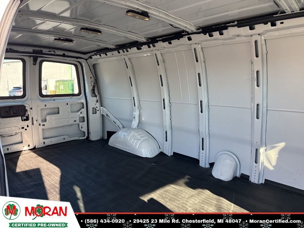 2023 Chevrolet Express Cargo 3500 WT