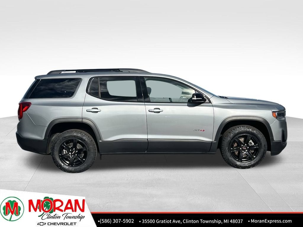 2023 GMC Acadia AT4